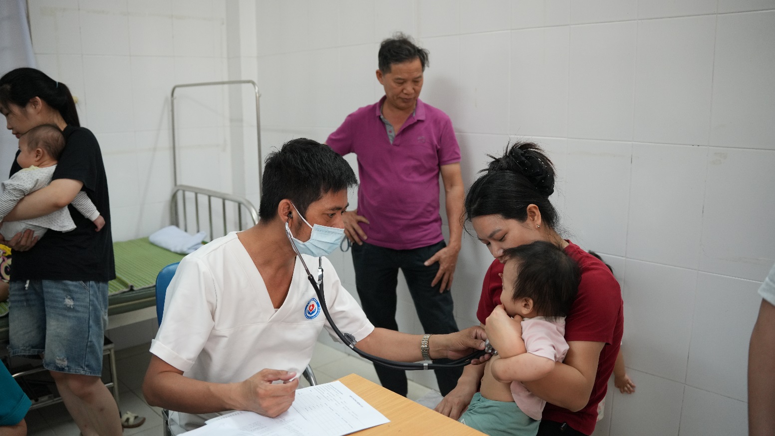 Tăng “lá chắn” phòng bệnh từ tiêm chủng thường xuyên tại Hoài Đức- Ảnh 3.