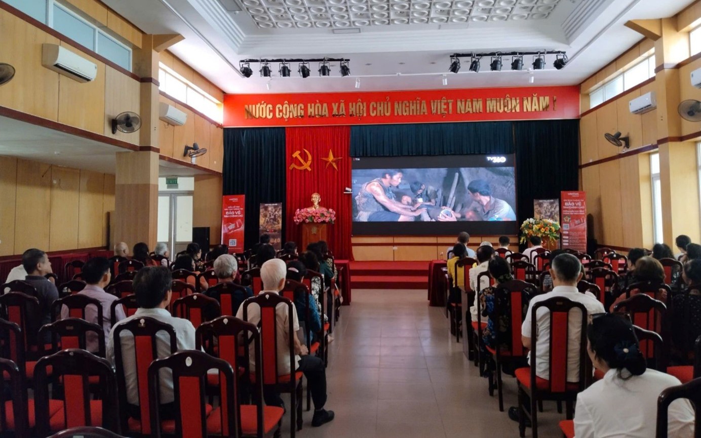 Phường Hai Bà Trưng tổ chức chiếu phim miễn phí “Địa đạo - Mặt trời trong bóng tối”