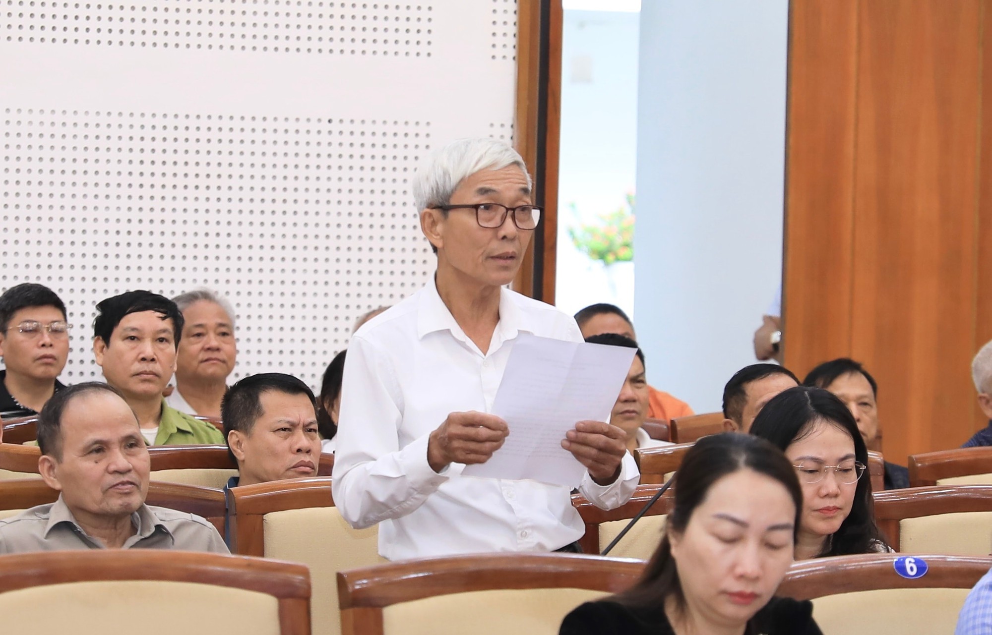 Xã Gia Lâm tham dự trực tuyến Hội nghị Đại biểu Quốc hội tiếp xúc cử tri sau kỳ họp thứ nhất, Quốc hội khóa XVI- Ảnh 4.
