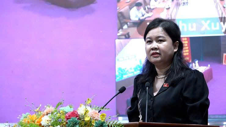 Đại biểu Quốc hội khóa XVI - đơn vị bầu cử số 8 thành phố Hà Nội tiếp xúc cử tri 12 xã- Ảnh 1.