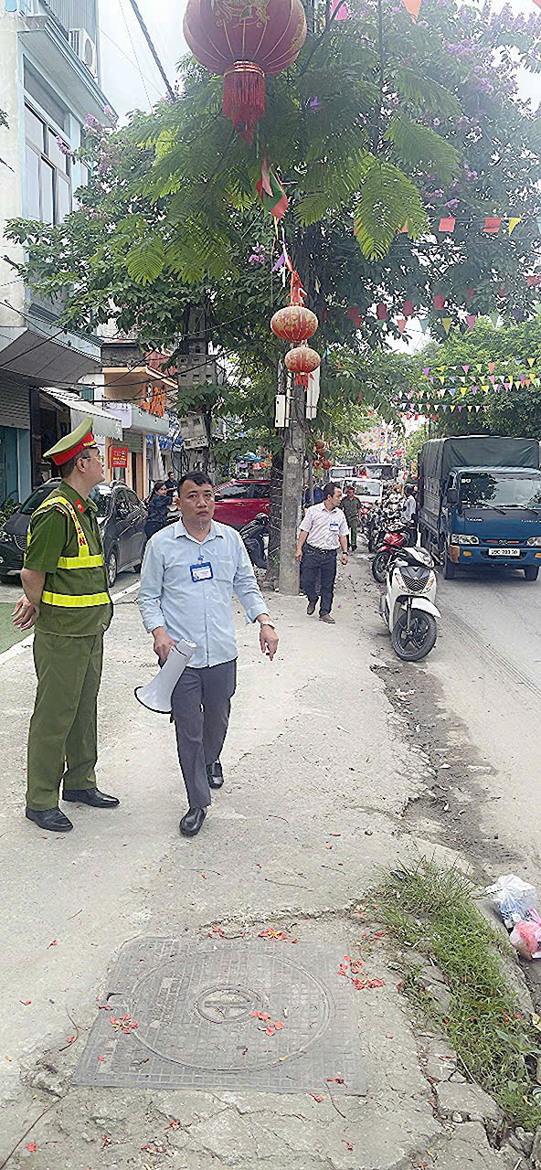 Xã Ngọc Hồi ra quân lập lại trật tự văn minh đô thị- Ảnh 3.