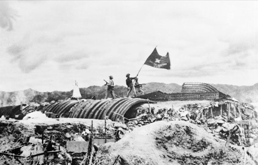 Kỷ niệm 71 năm Chiến thắng Điện Biên Phủ (7/5/1954 - 7/5/2025)Điện Biên Phủ - trận quyết chiến chiến lược trong thời đại Hồ Chí Minh- Ảnh 1.