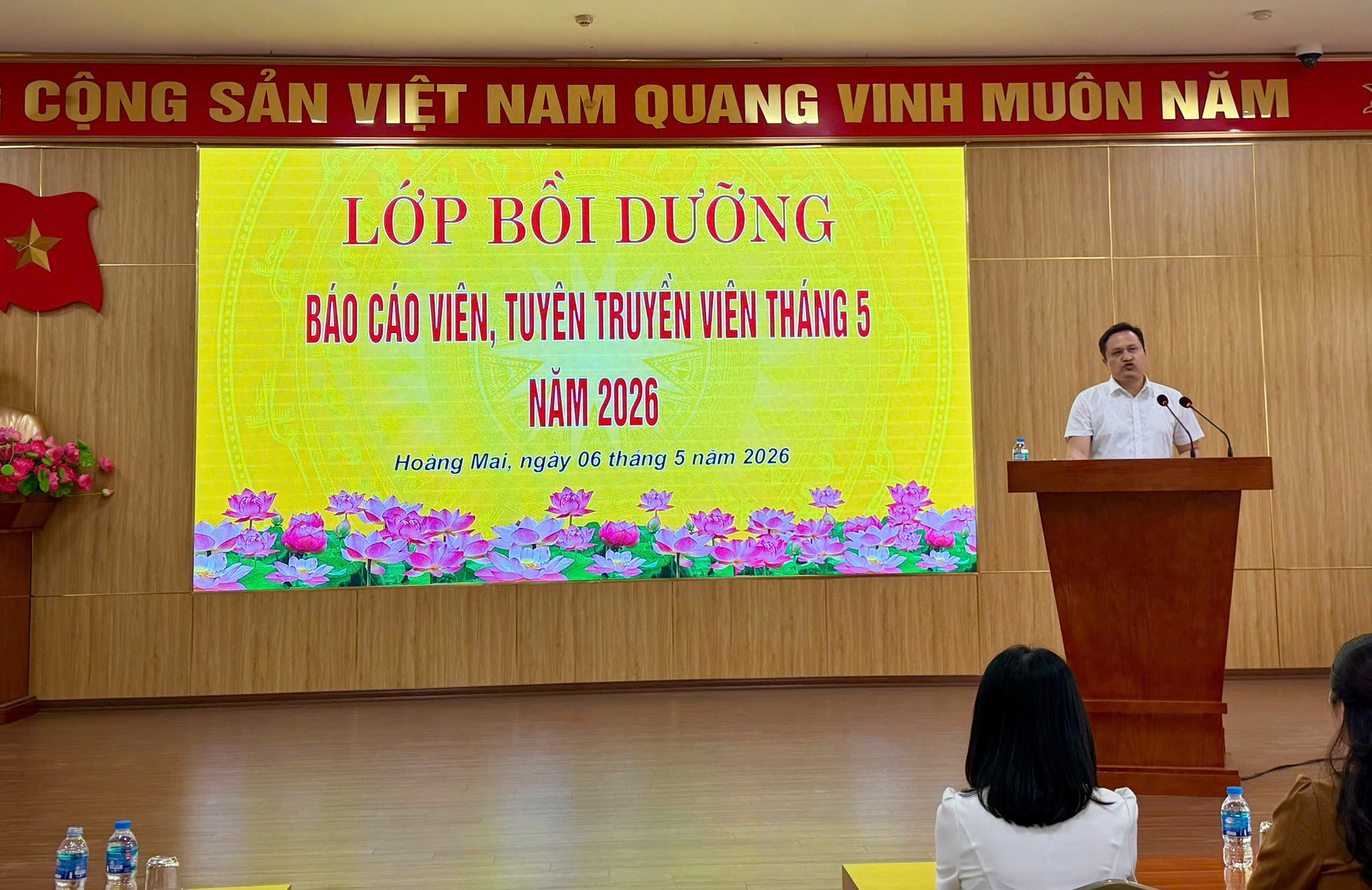 KHAI GIẢNG LỚP BỒI DƯỠNG BÁO CÁO VIÊN, TUYÊN TRUYỀN VIÊN THÁNG 5 NĂM 2026- Ảnh 1.