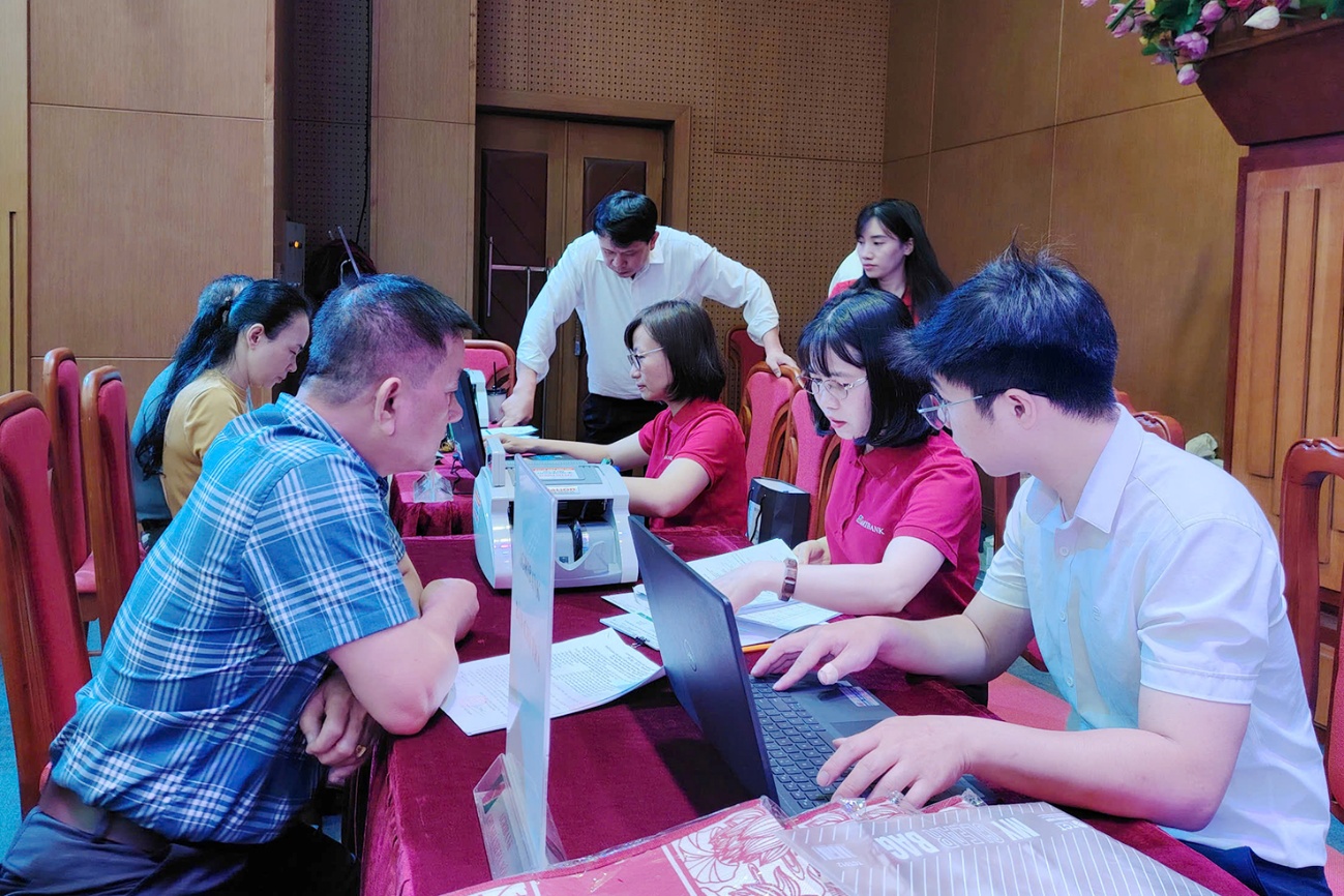 Phường Thanh Xuân đẩy nhanh tiến độ chi trả tiền bồi thường Dự án đường Vành đai 2,5- Ảnh 5.