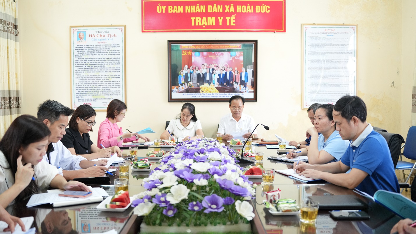 Trạm Y tế xã Hoài Đức phối hợp cùng Bệnh viện Đa khoa Hoài Đức và các đơn vị y tế đối tác tổ chức hội nghị triển khai Kế hoạch tổ chức khám sức khỏe cho nhân dân trên địa bàn xã năm 2026- Ảnh 1.