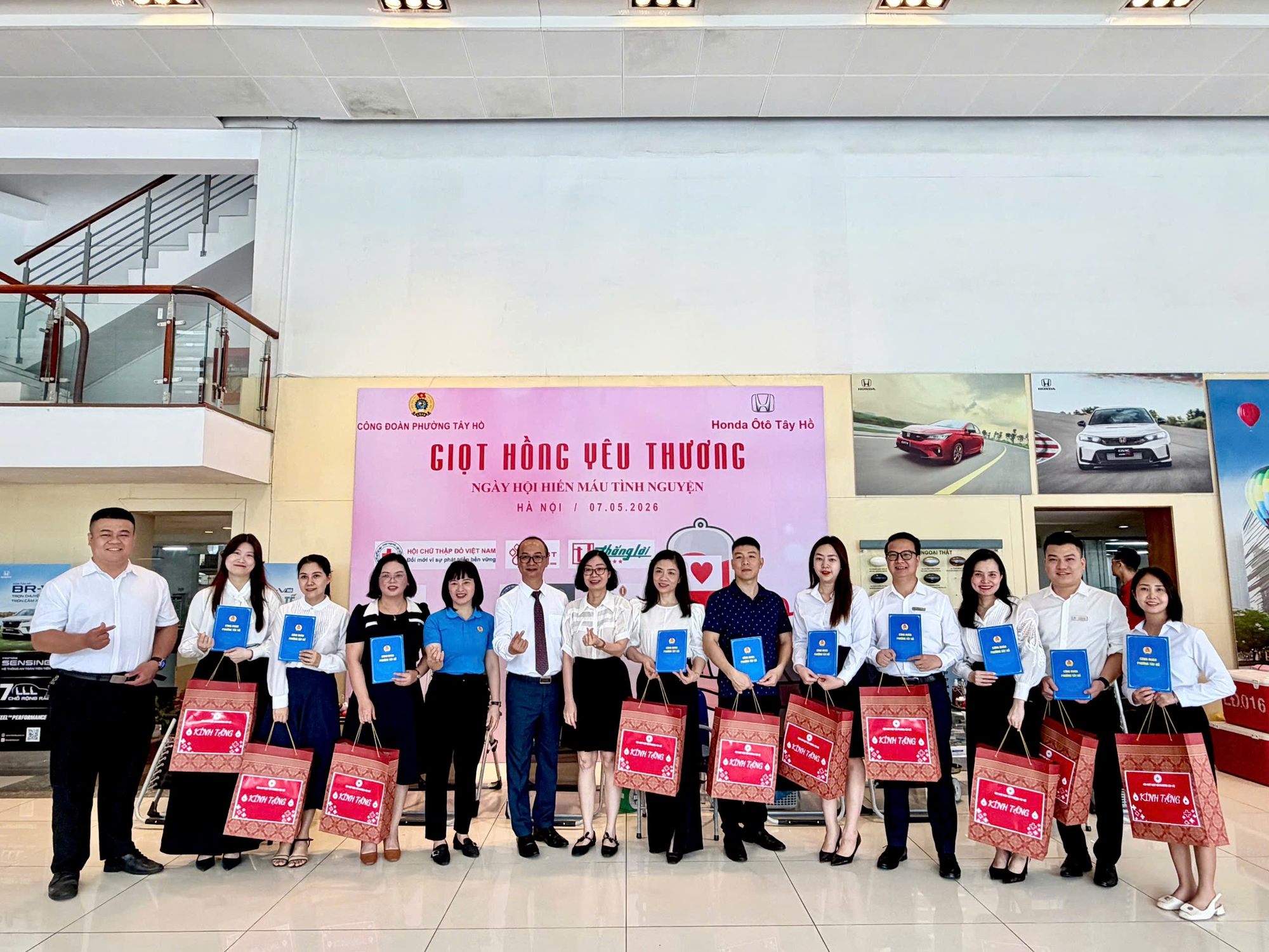 Phường Tây Hồ tích cực lan tỏa phong trào hiến máu tình nguyện trong đoàn viên, người lao động- Ảnh 3.