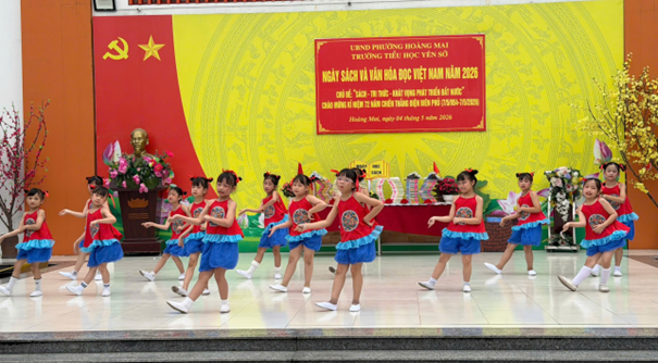 Trường Tiểu học Yên Sở tổ chức Ngày sách và văn hóa đọc Việt Nam năm 2026 chào mừng kỉ niệm 72 năm chiến thắng Điện Biên Phủ (7/5/1954 - 7/5/2026)- Ảnh 5.