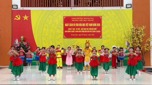 Trường Tiểu học Yên Sở tổ chức Ngày sách và văn hóa đọc Việt Nam năm 2026 chào mừng kỉ niệm 72 năm chiến thắng Điện Biên Phủ (7/5/1954 - 7/5/2026)- Ảnh 7.