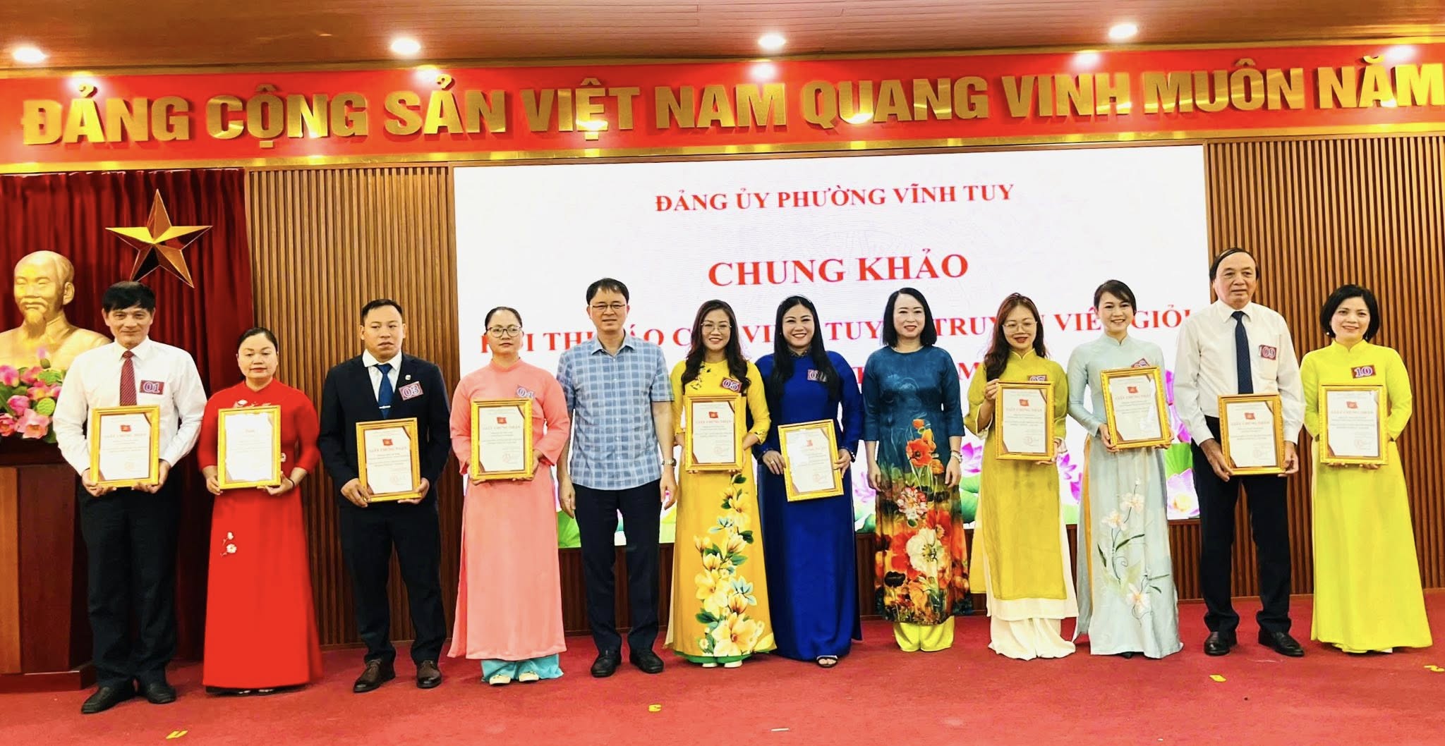CHUNG KHẢO HỘI THI BÁO CÁO VIÊN, TUYÊN TRUYỀN VIÊN GIỎI PHƯỜNG VĨNH TUY NĂM 2026- Ảnh 2.