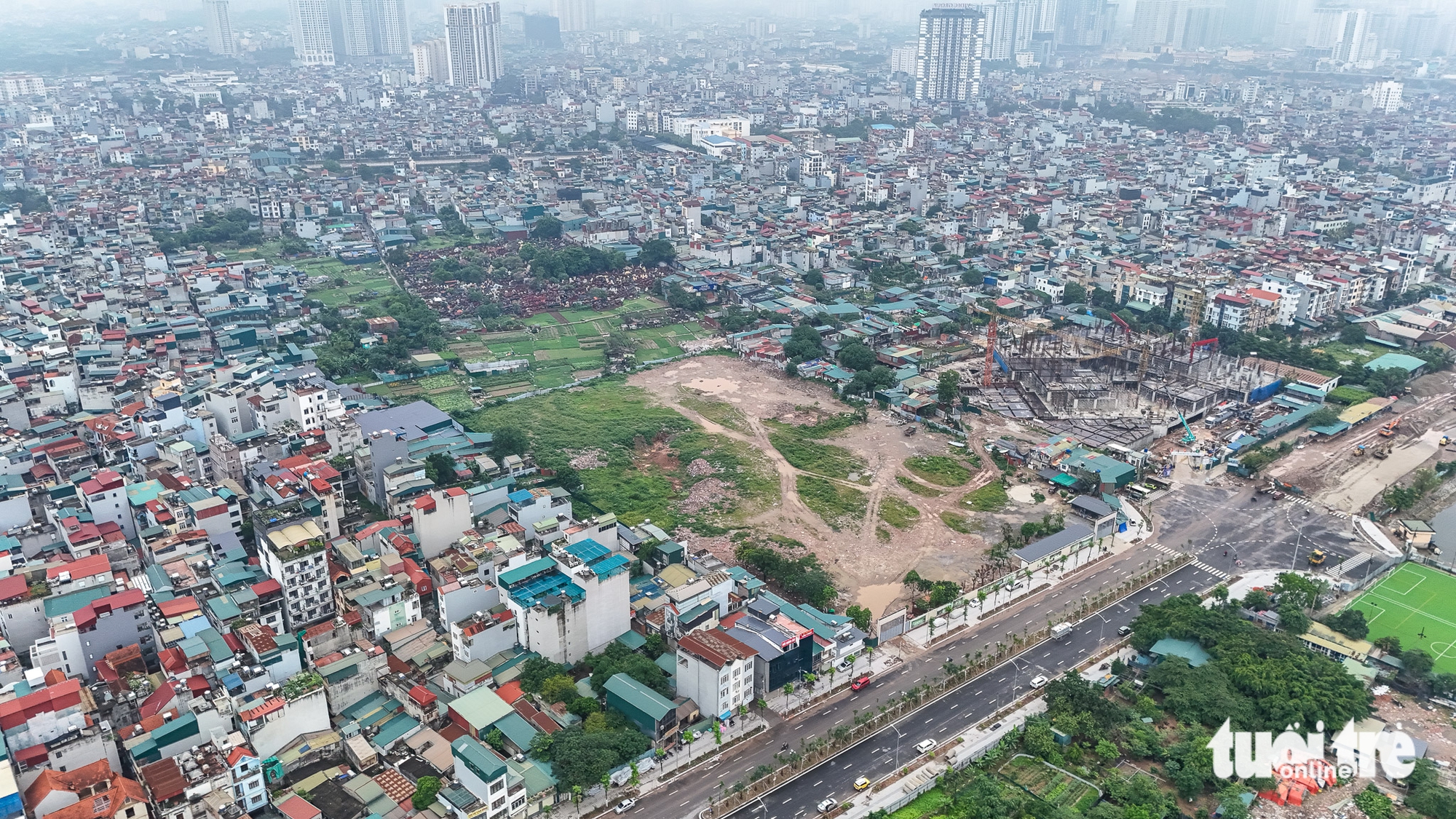 Cận cảnh khu đất dự kiến xây nhà tang lễ và 2 tòa tháp tưởng niệm ở nội đô Hà Nội- Ảnh 1.