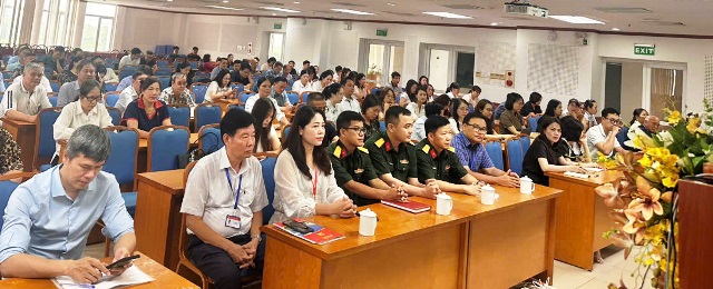 Tổ chức lớp bồi dưỡng kiến thức Quốc phòng An ninh đối tượng 4 năm 2026.- Ảnh 1.
