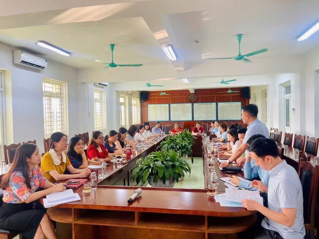 Các cơ sở giáo dục mầm non độc lập trên địa bàn xã Ô Diên tập huấn vệ sinh an toàn thực phẩm và phòng cháy chữa cháy- Ảnh 2.