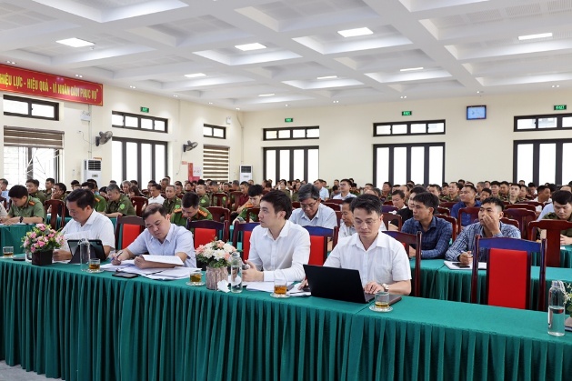 Xuân Mai: Giao ban đánh giá kết quả thực hiện nhiệm vụ 4 tháng đầu năm và triển khai nhiệm vụ các tháng tiếp theo năm 2026 của Tổ bảo vệ an ninh trật tự ở cơ sở và Đội dân phòng- Ảnh 1.