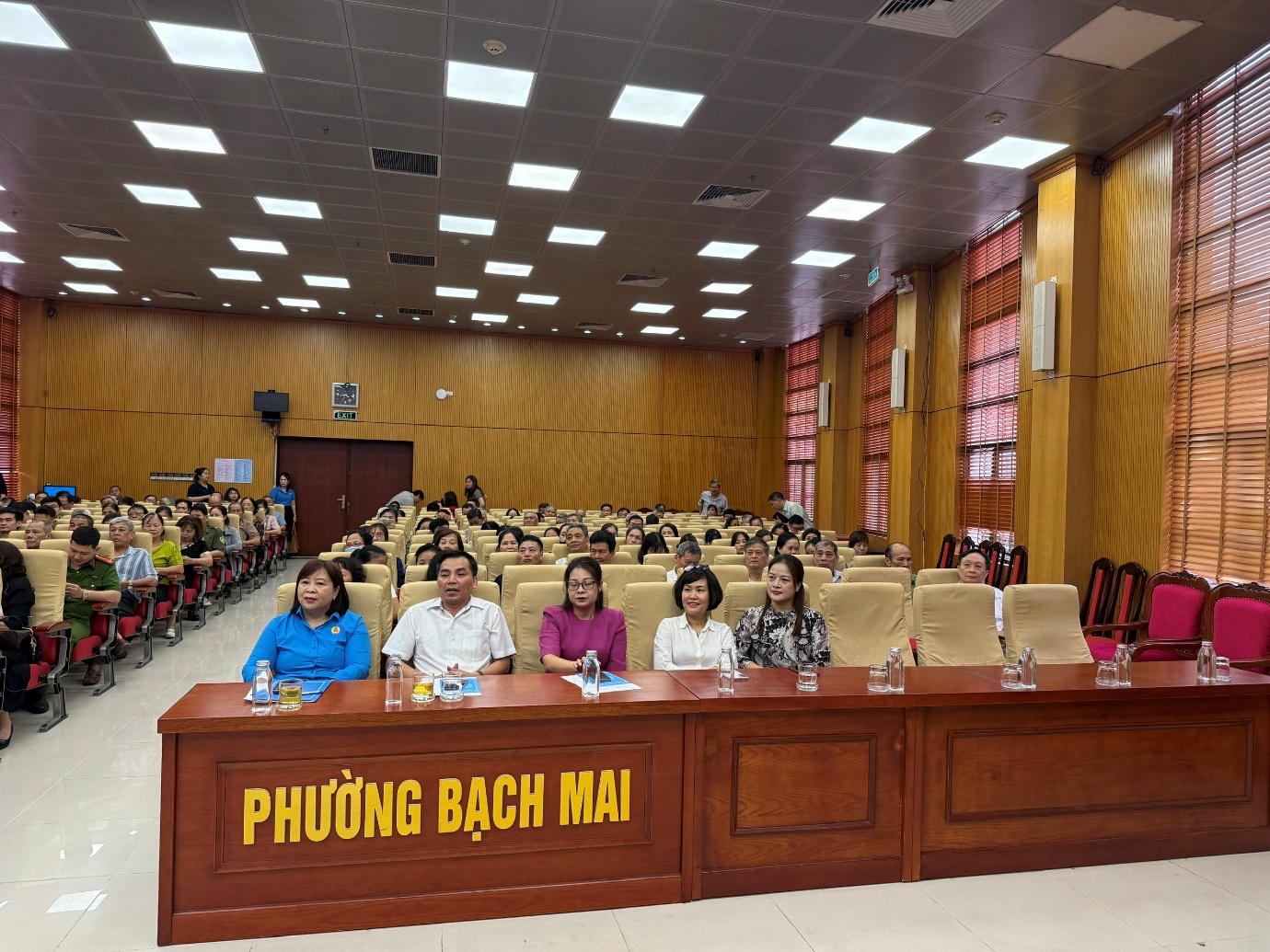 Phường Bạch Mai tổ chức Lễ phát động hưởng ứng Tháng hành động về An toàn - vệ sinh lao động và Tháng công nhân năm 2026 trên địa bàn toàn phường Bạch Mai.- Ảnh 1.