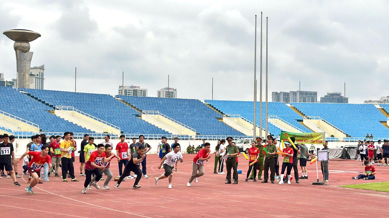 Công an phường Yên Sở hưởng ứng tham gia Giải chiến sỹ Công an khỏe năm 2026 do Công an TP Hà Nội tổ chức- Ảnh 2.