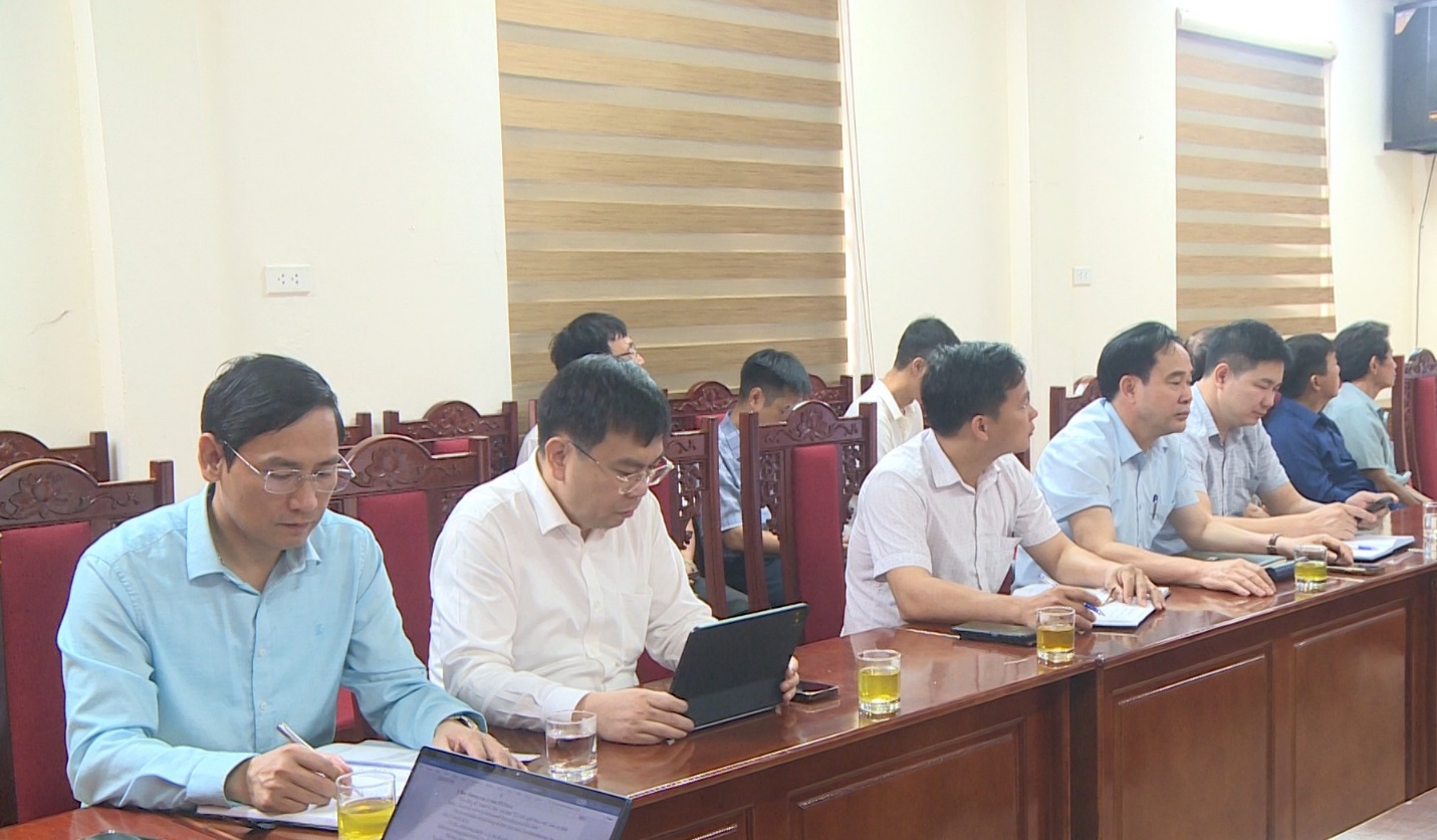 Đại biểu Quốc hội thành phố Hà Nội tiếp xúc cử tri đơn vị bầu cử số 6- Ảnh 3.