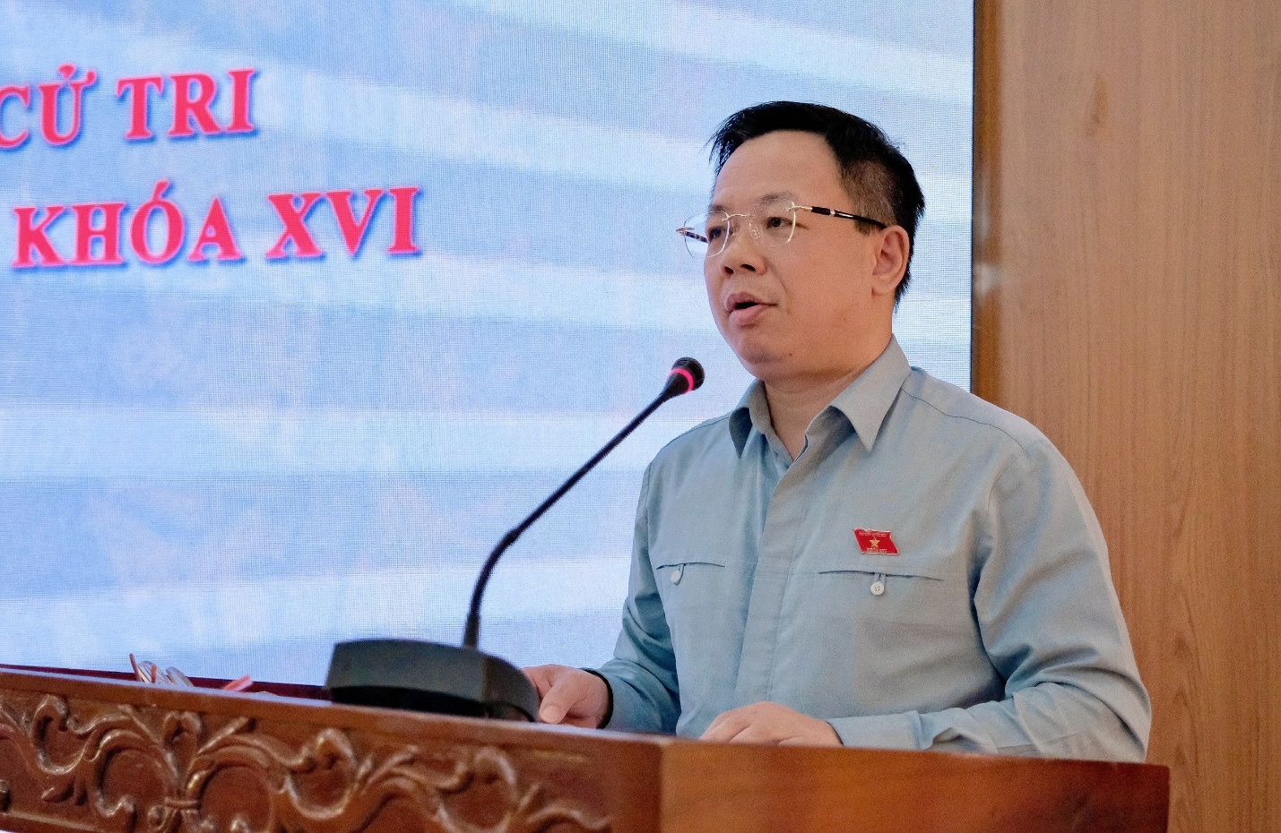 Đại biểu Quốc hội thành phố Hà Nội tiếp xúc cử tri đơn vị bầu cử số 6- Ảnh 7.