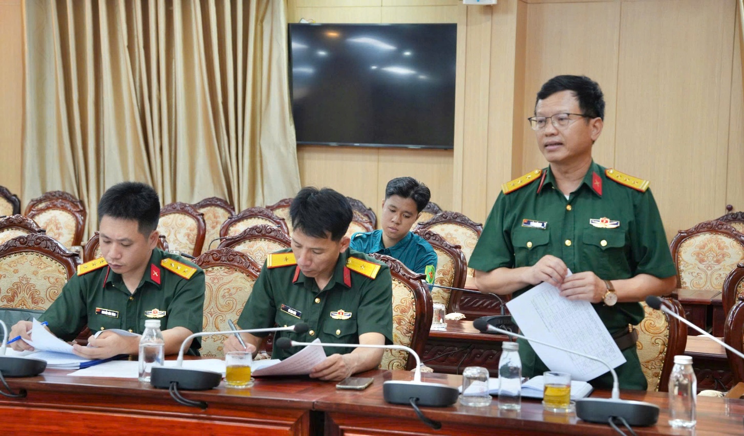 UBND xã tổ chức hội nghị xét duyệt hồ sơ đề nghị hưởng chế độ trợ cấp một lần theo Quyết định số 62/2011/QĐ-TTg- Ảnh 3.