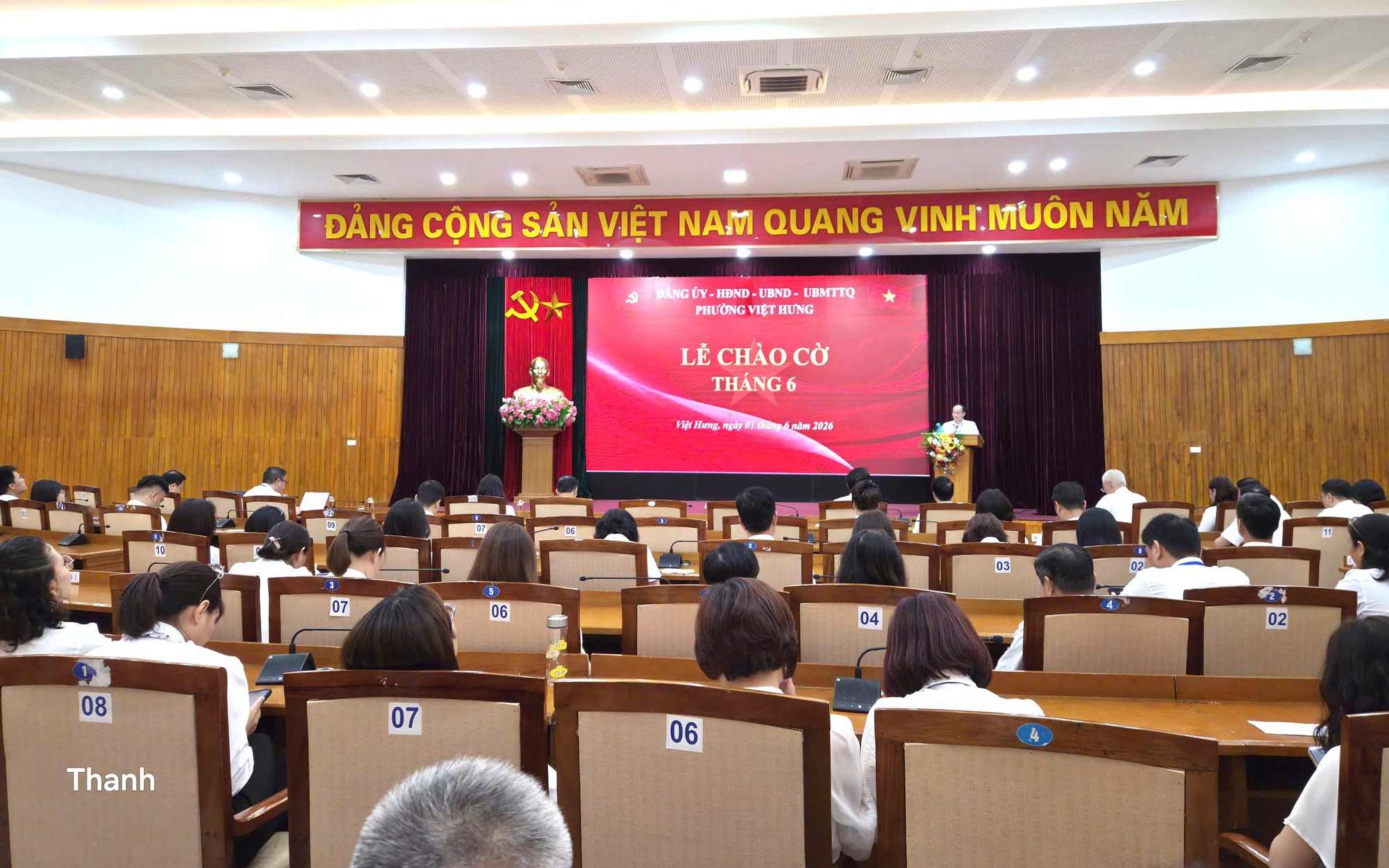 Lễ Chào cờ tháng 6 năm 2026 tại Cơ quan phường Việt Hưng