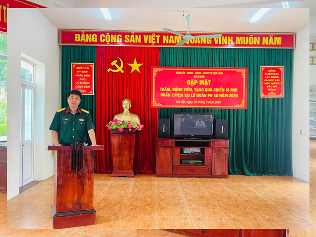 Đoàn công tác xã Ô Diên tổ chức thăm hỏi, động viên chiến sĩ mới nhập ngũ năm 2026- Ảnh 2.