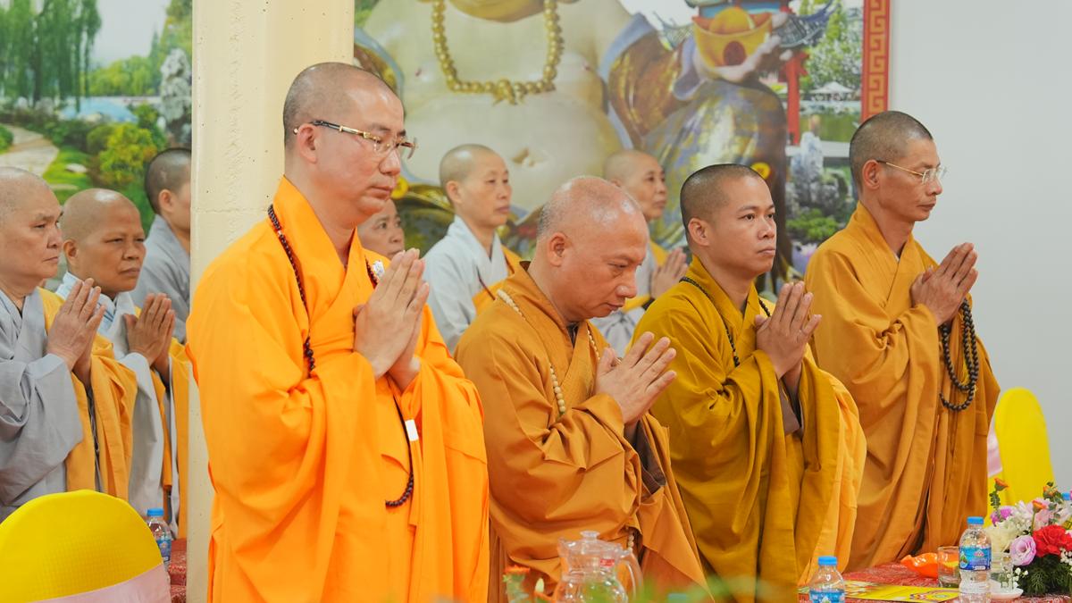 Phường Hai Bà Trưng: Đại lễ Phật đản PL.2570 của Ban đại diện Phật giáo liên phường Hai Bà Trưng thành tựu viên mãn- Ảnh 33.