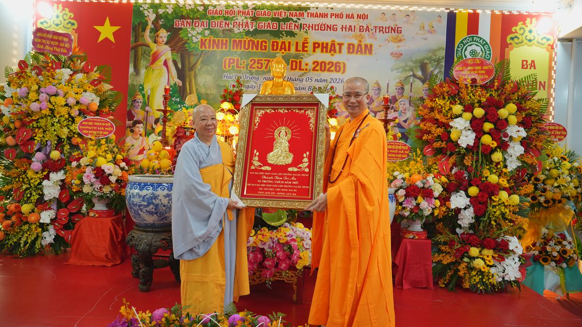 Phường Hai Bà Trưng: Đại lễ Phật đản PL.2570 của Ban đại diện Phật giáo liên phường Hai Bà Trưng thành tựu viên mãn- Ảnh 64.
