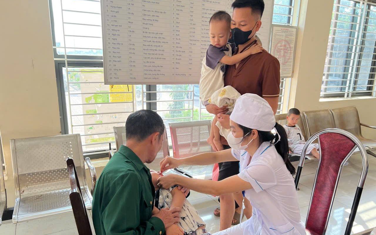 Phường Tùng Thiện triển khai chiến dịch bổ sung Vitamin A và ngày vi chất dinh dưỡng năm 2026