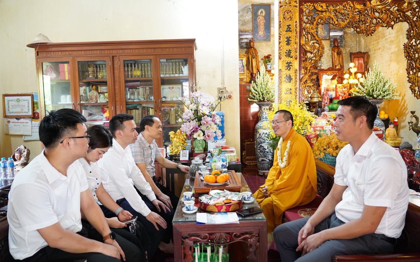 Lãnh đạo xã Quang Minh thăm, chúc mừng các cơ sở Phật giáo nhân Đại lễ Phật đản PL.2570 – DL.2026