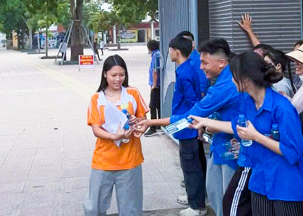 Xã Thượng Phúc: Hơn 600 thí sinh hoàn thành kỳ thi tuyển sinh vào lớp 10 THPT năm học 2026–2027- Ảnh 3.