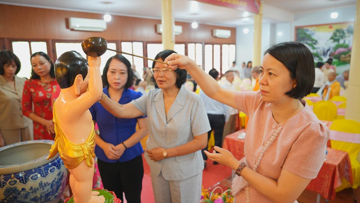Phường Hai Bà Trưng: Đại lễ Phật đản PL.2570 của Ban đại diện Phật giáo liên phường Hai Bà Trưng thành tựu viên mãn- Ảnh 77.