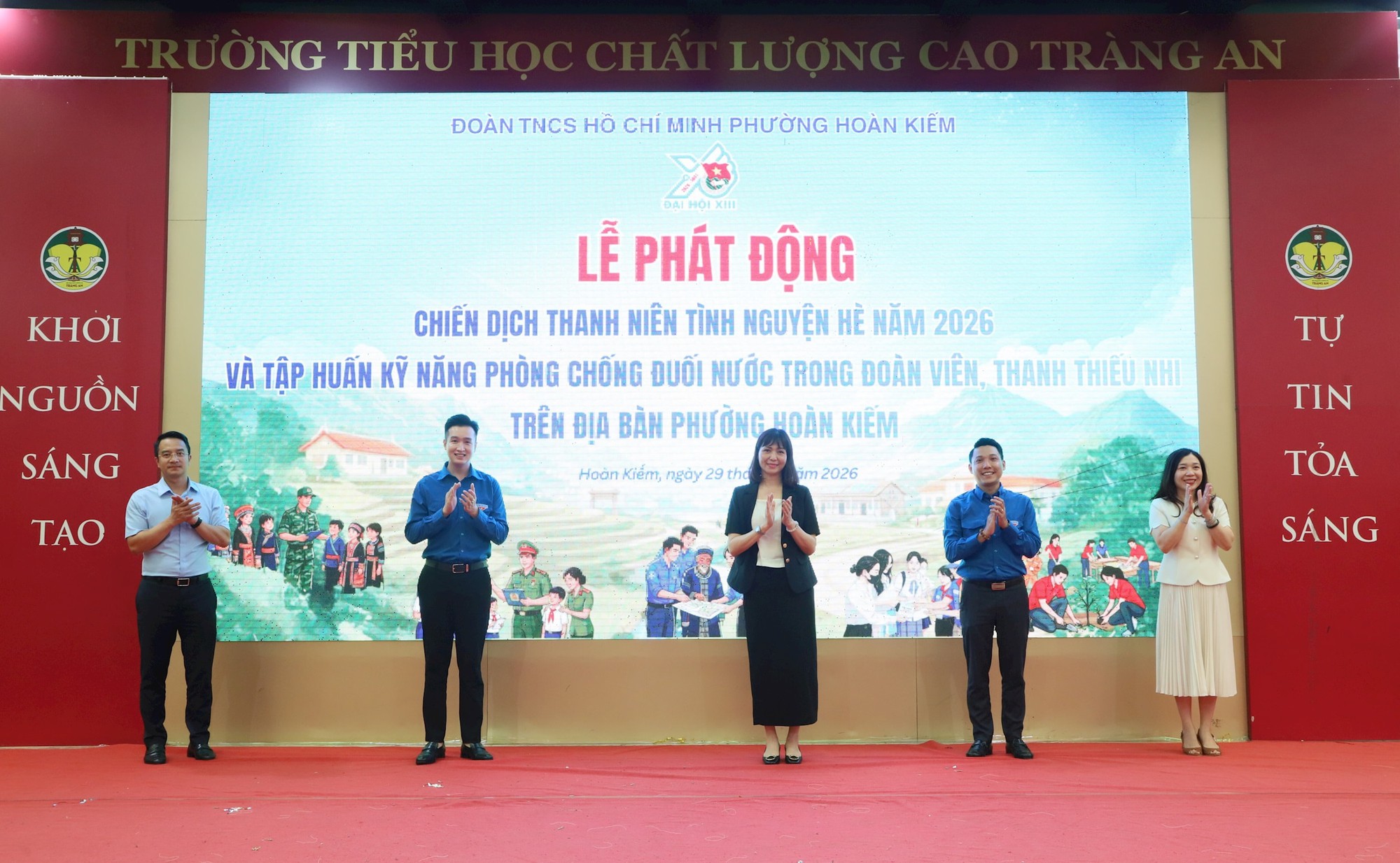 Phường Hoàn Kiếm ra quân Chiến dịch Thanh niên tình nguyện hè năm 2026- Ảnh 1.