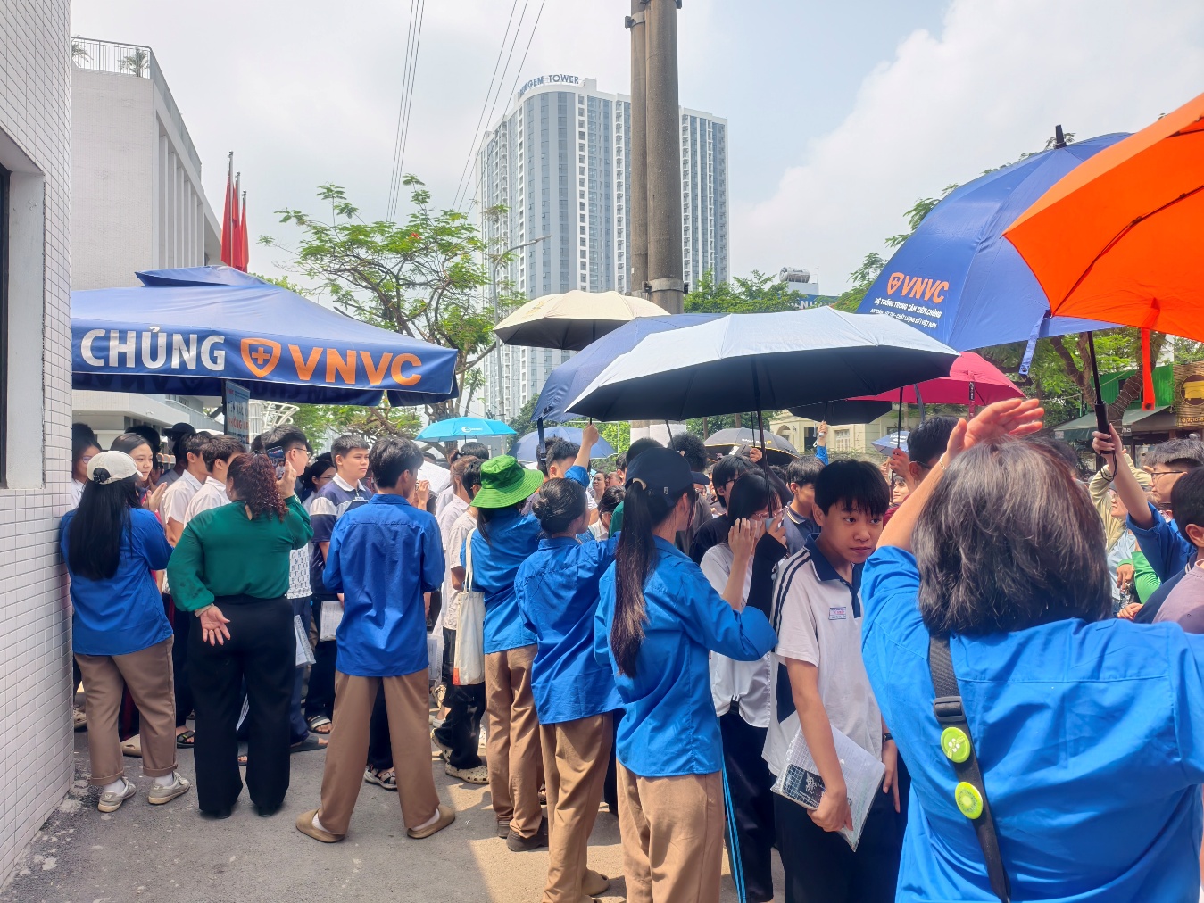 Yên Sở chung tay tiếp sức sĩ tử, bảo đảm kỳ thi vào lớp 10 diễn ra an toàn, thuận lợi- Ảnh 2.