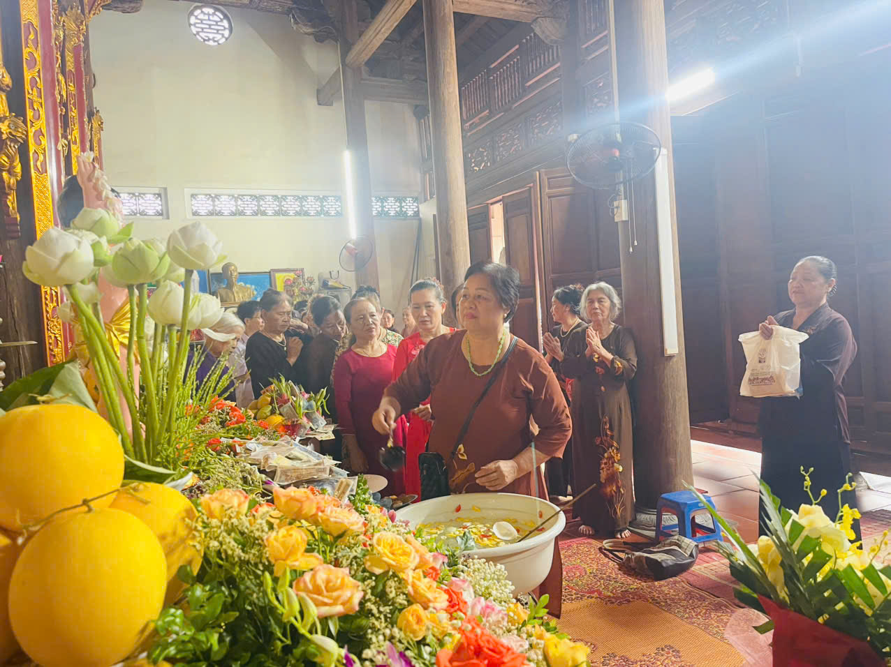 ĐẠI LỄ PHẬT ĐẢN – LAN TỎA THÔNG ĐIỆP TỪ BI VÀ TRÍ TUỆ- Ảnh 2.