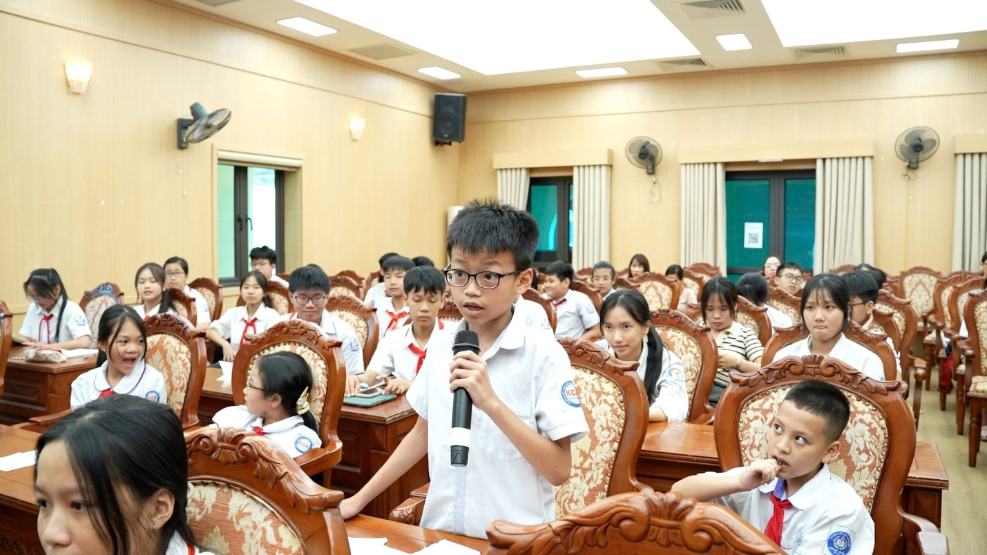 50 "đại biểu nhí" sôi nổi đóng góp ý kiến cho kỳ họp giả định HĐND trẻ em xã Hoài Đức năm 2026- Ảnh 5.