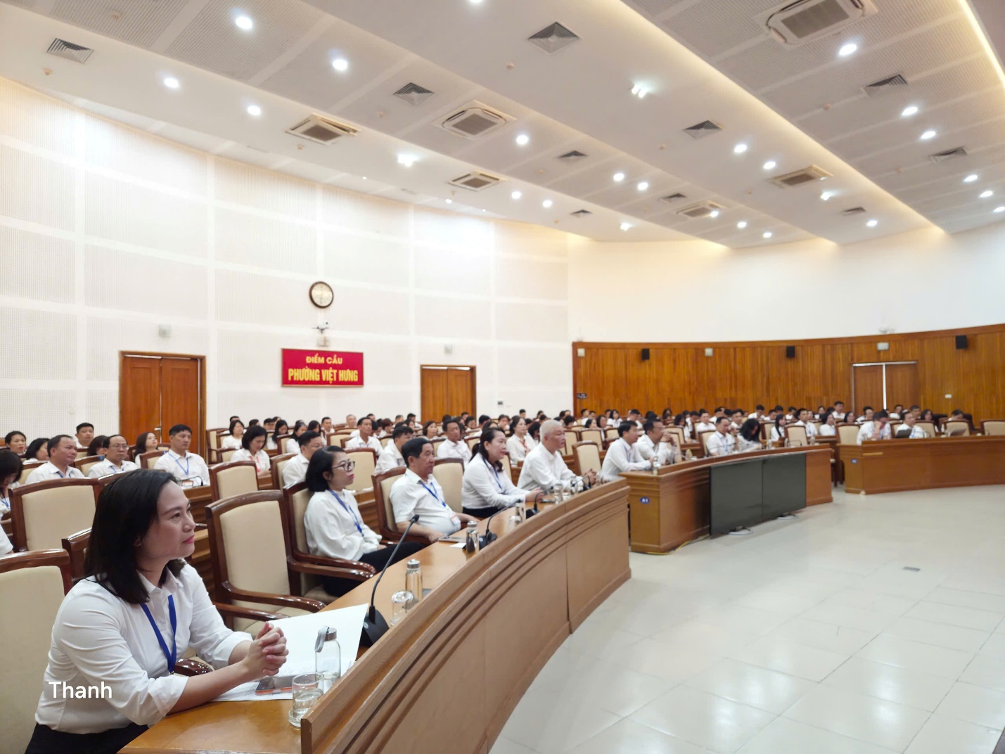 Lễ Chào cờ tháng 6 năm 2026 tại Cơ quan phường Việt Hưng- Ảnh 1.