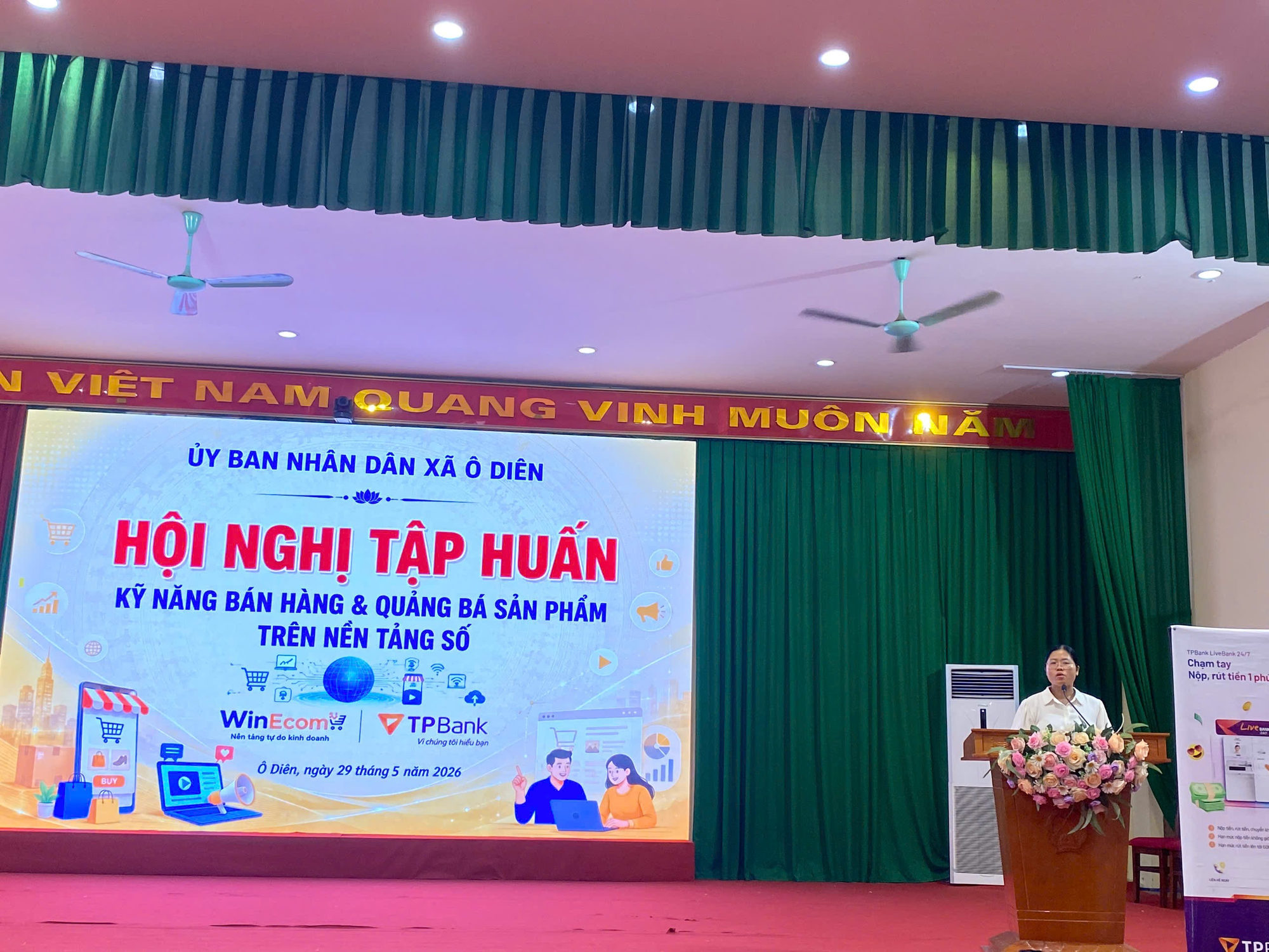 Xã Ô Diên tập huấn kỹ năng bán hàng và quảng bá sản phẩm trên nền tảng số cho các hộ kinh doanh- Ảnh 1.