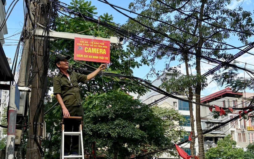 Phường Yên Hòa lan tỏa mô hình xã hội hóa lắp đặt camera AI bảo đảm an ninh, trật tự tại cơ sở