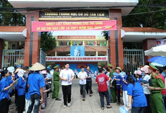 Kỳ thi tuyển sinh vào lớp 10 THPT năm học 2026, 2027 trên địa bàn xã Xuân Mai khép lại an toàn và nhân văn- Ảnh 4.