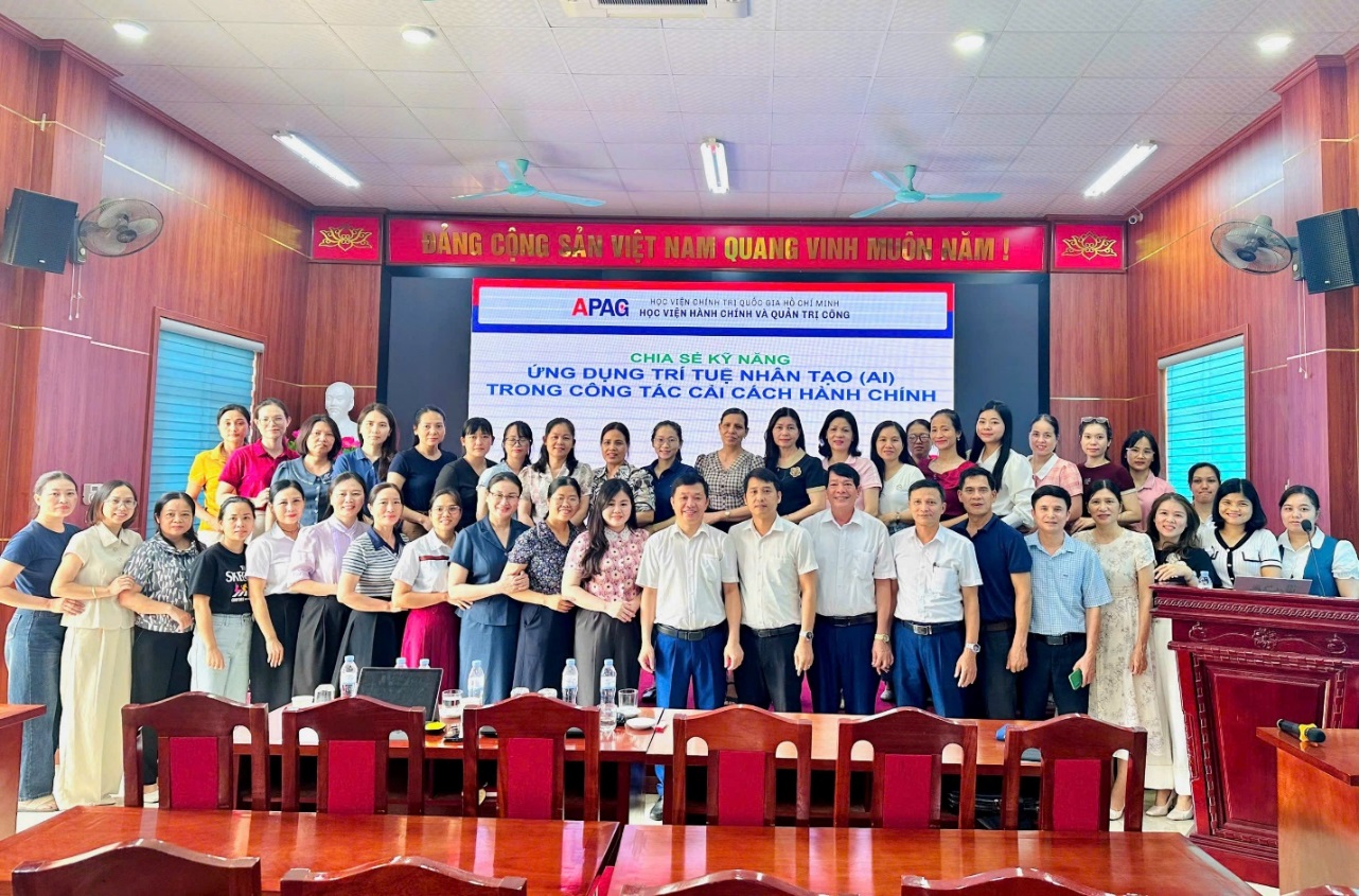 UBND xã Ô Diên tập huấn công tác cải cách hành chính năm 2026- Ảnh 4.