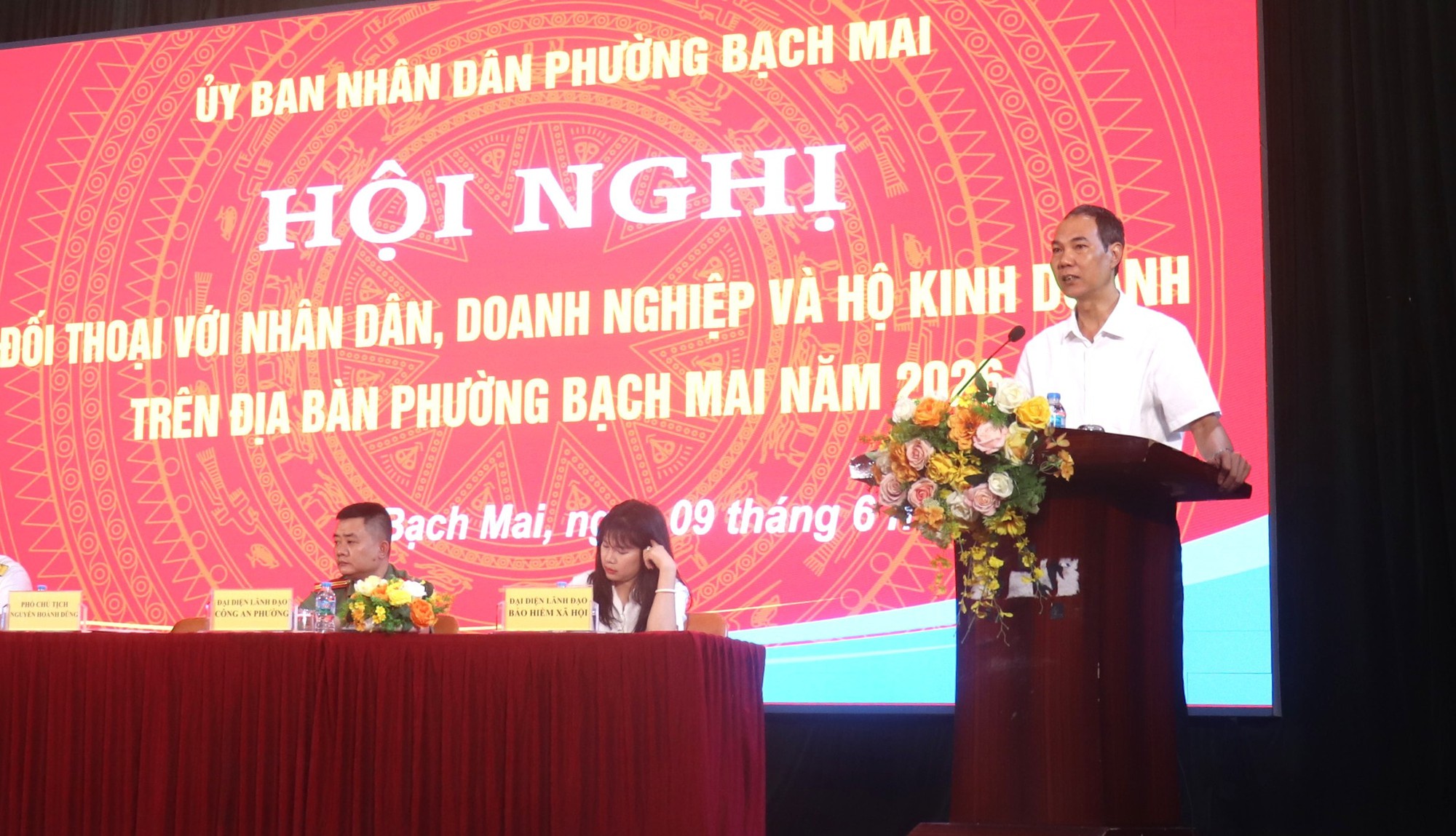 Phường Bạch Mai tổ chức đối thoại, tháo gỡ vướng mắc cho người dân và doanh nghiệp- Ảnh 1.