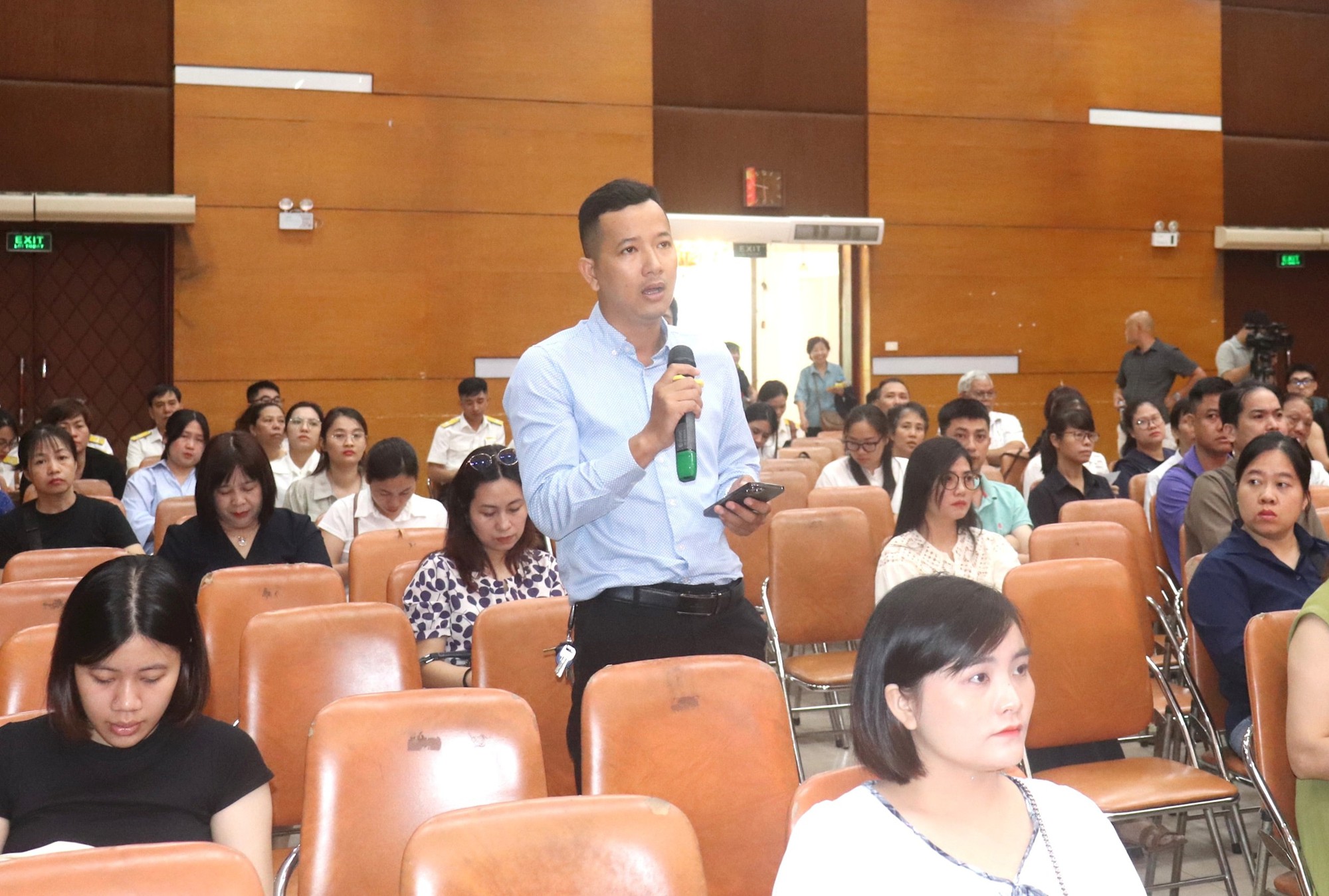 Phường Bạch Mai tổ chức đối thoại, tháo gỡ vướng mắc cho người dân và doanh nghiệp- Ảnh 3.