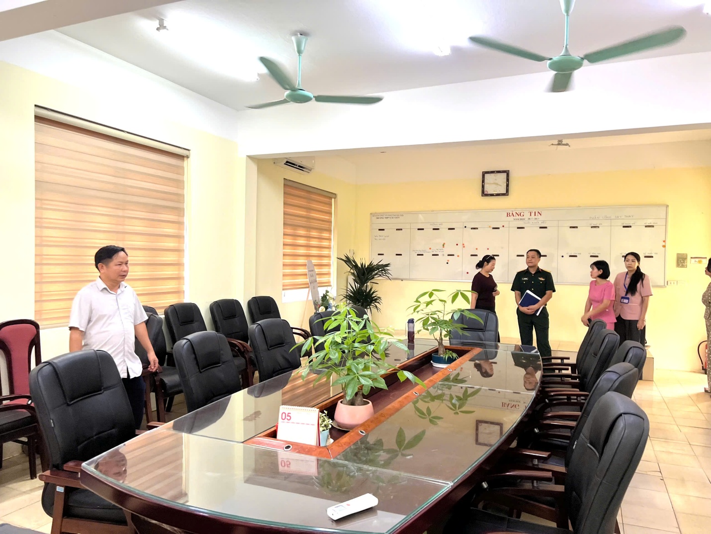 Kiểm tra công tác chuẩn bị Kỳ thi tốt nghiệp THPT năm 2026- Ảnh 1.
