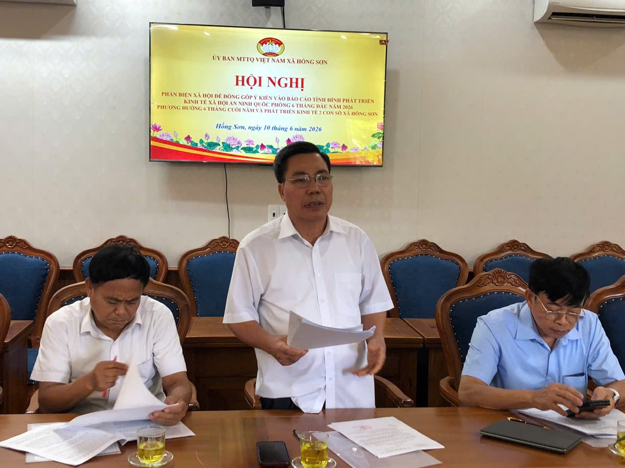 Hồng Sơn tổ chức hội nghị phản biện xã hội đóng góp ý kiến vào Báo cáo phát triển kinh tế - xã hội 6 tháng đầu năm, nhiệm vụ 6 tháng cuối năm 2026 và các giải pháp thực hiện mục tiêu tăng trưởng kinh tế hai con số- Ảnh 3.