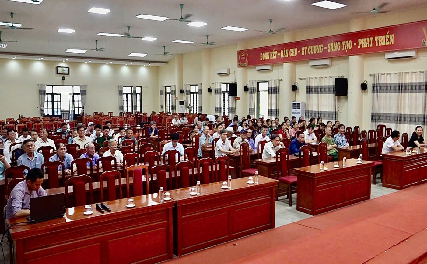 Đại biểu HĐND tổ 6 tiếp xúc cử tri trước kỳ họp tại khu vực Tân Hội xã Ô Diên- Ảnh 2.