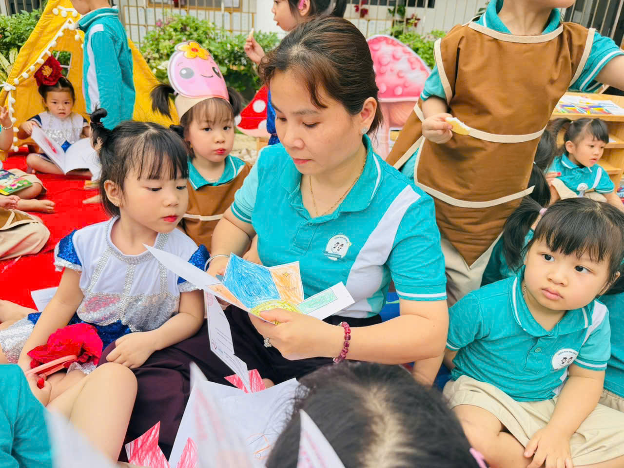 Cô giáo Bạch Thị Mừng – Người gieo yêu thường từ những điều bình dị- Ảnh 4.