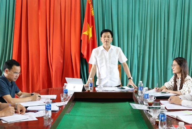 Đoàn công tác của Đảng ủy đã kiểm tra tại thôn Nam Hài- Ảnh 2.