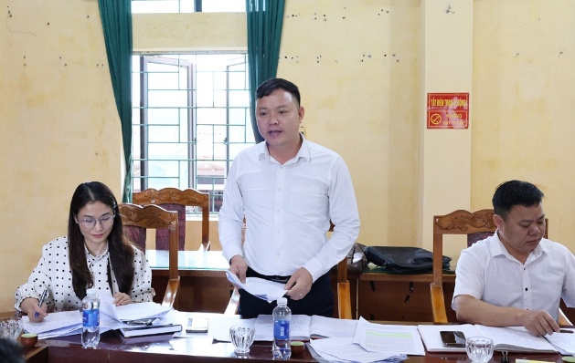 Đoàn công tác của Đảng ủy đã kiểm tra tại thôn Nam Hài- Ảnh 3.