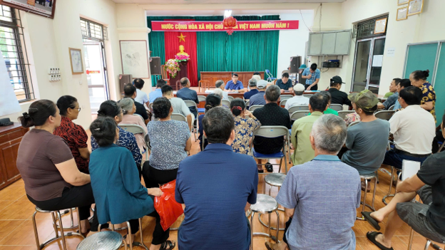 Hội nghị họp dân để thực hiện Dự án Bồi thường, hỗ trợ, tái định cư và giải phóng mặt bằng tạo quỹ đất đấu giá quyền sử dụng đất trên địa bàn xã Dương Hòa - khu giáp trung tâm thể thao Minh Khai- Ảnh 1.