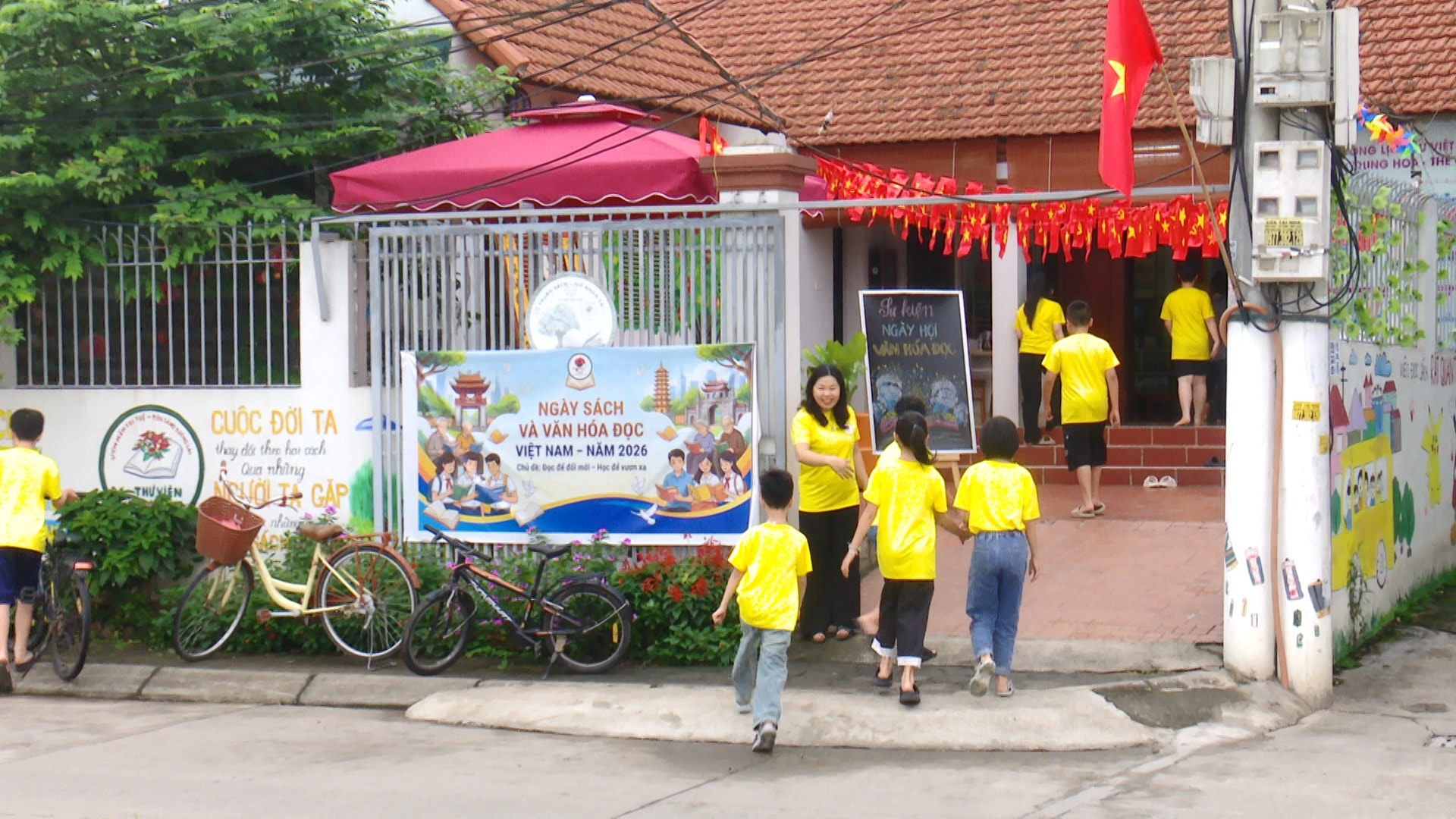 Thư viện Hoa Trạng Nguyên: Nơi gieo mầm tri thức từ văn hóa đọc- Ảnh 1.