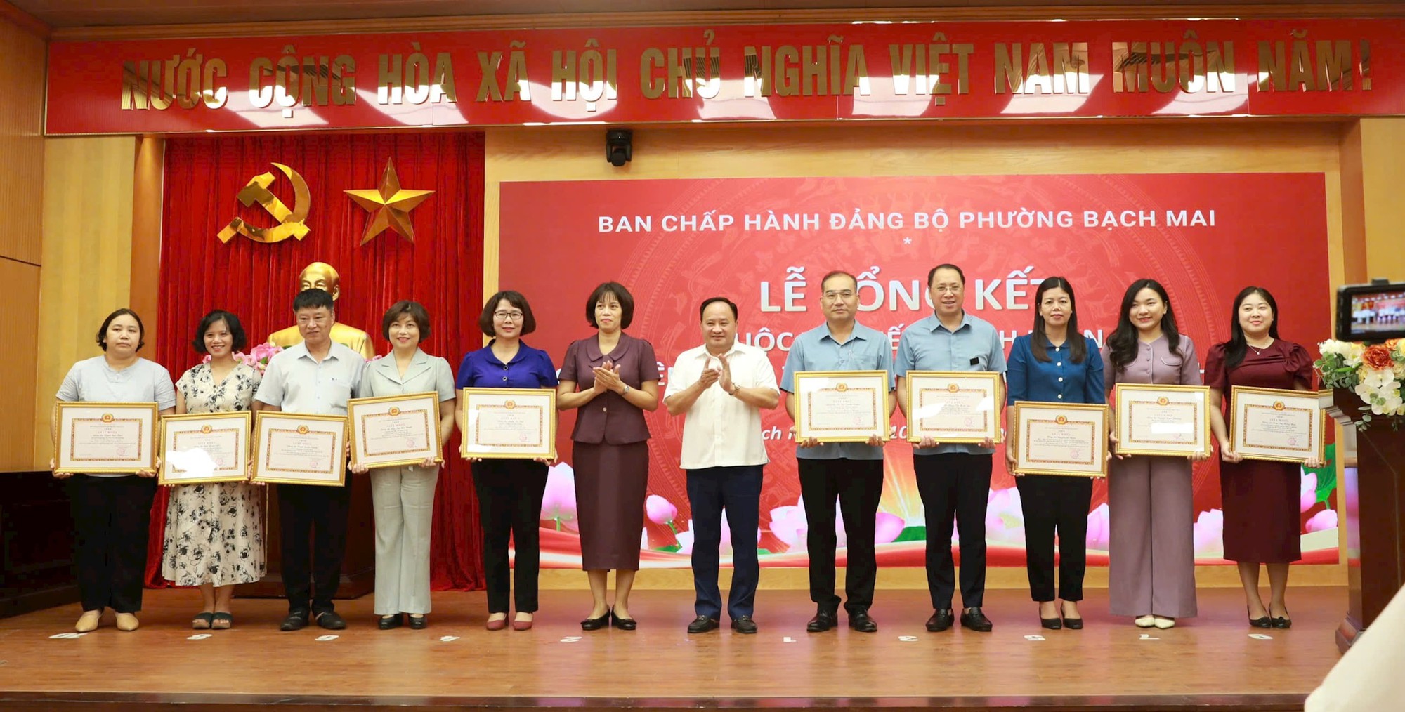 Phường Bạch Mai quyết liệt giải quyết 5 “điểm nghẽn”, tạo chuyển biến rõ nét- Ảnh 2.